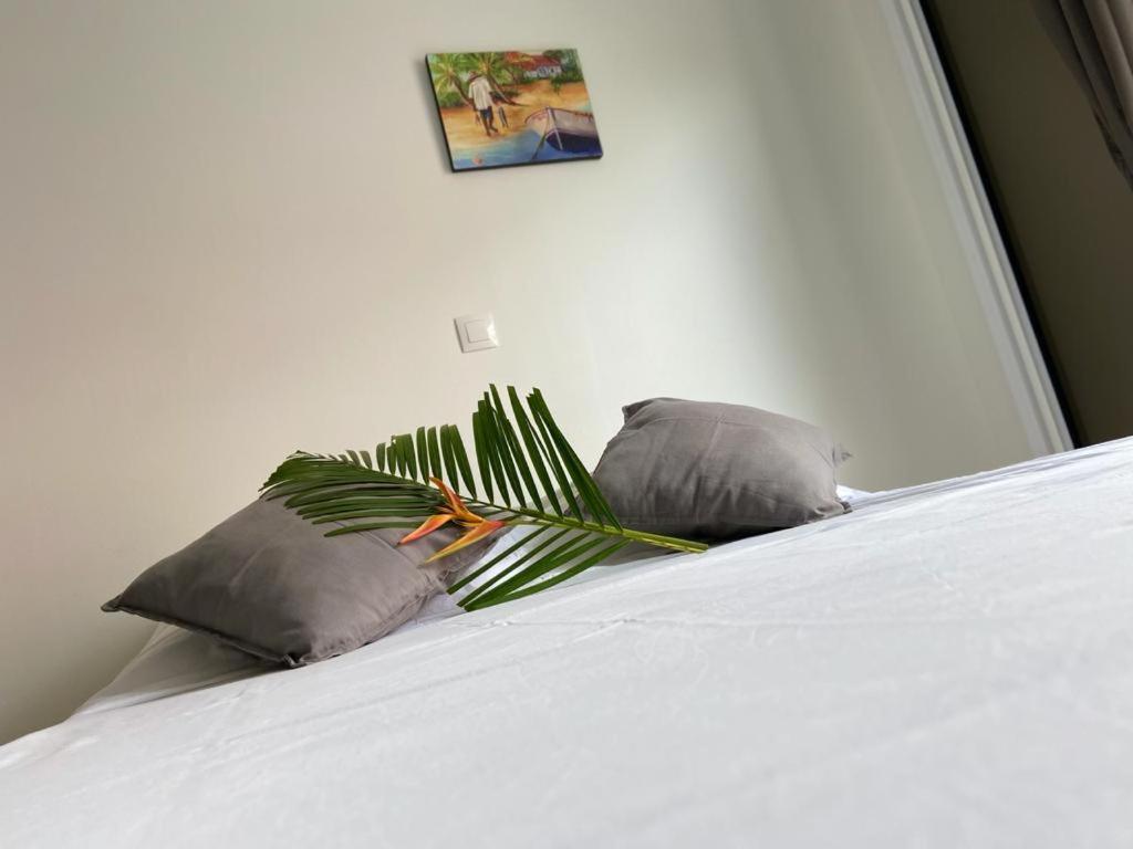 Residence Vwal O Van 2, Studio Plage A Proximite Sainte-Anne  Exteriör bild